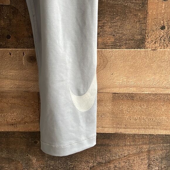 Nike Pro Women's Grey Capri Compression Dri‑fit Leggings Large Swoosh Small - Picture 5 of 9